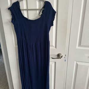 New casual dress, soft material and elastic waist.